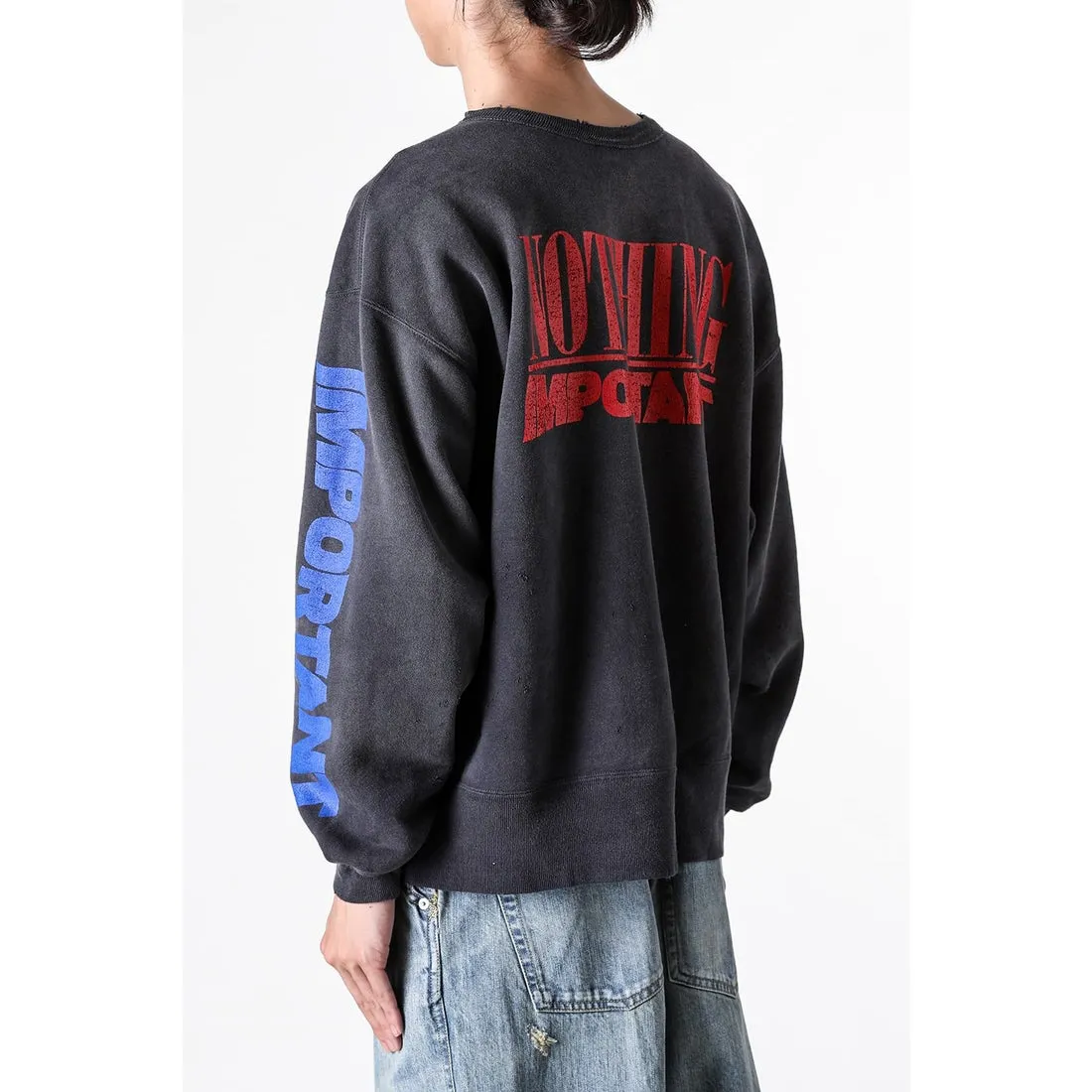 SAINT Mxxxxxx × Kosuke Kawamura KK_CRW SWT/NOTHNG IMP/BLK joint model Holy Infant Tadpole retro distressed sweatshirt, washed black S-XL Assute dyeing, genuine whole garment sprayed with horsetail fading process, collar/cuffs frayed in many places, front and rear panels/sleeves super complicated hanging grinding, heavy washing and distressing, correct fruit mark/angel mark